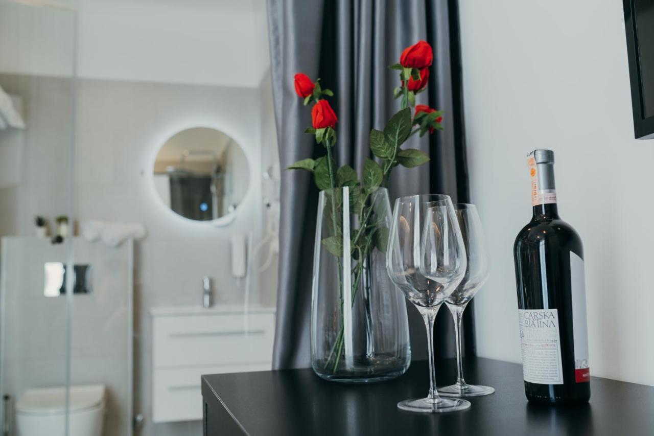 Poppy Downtown Suites Sarajevo Luaran gambar