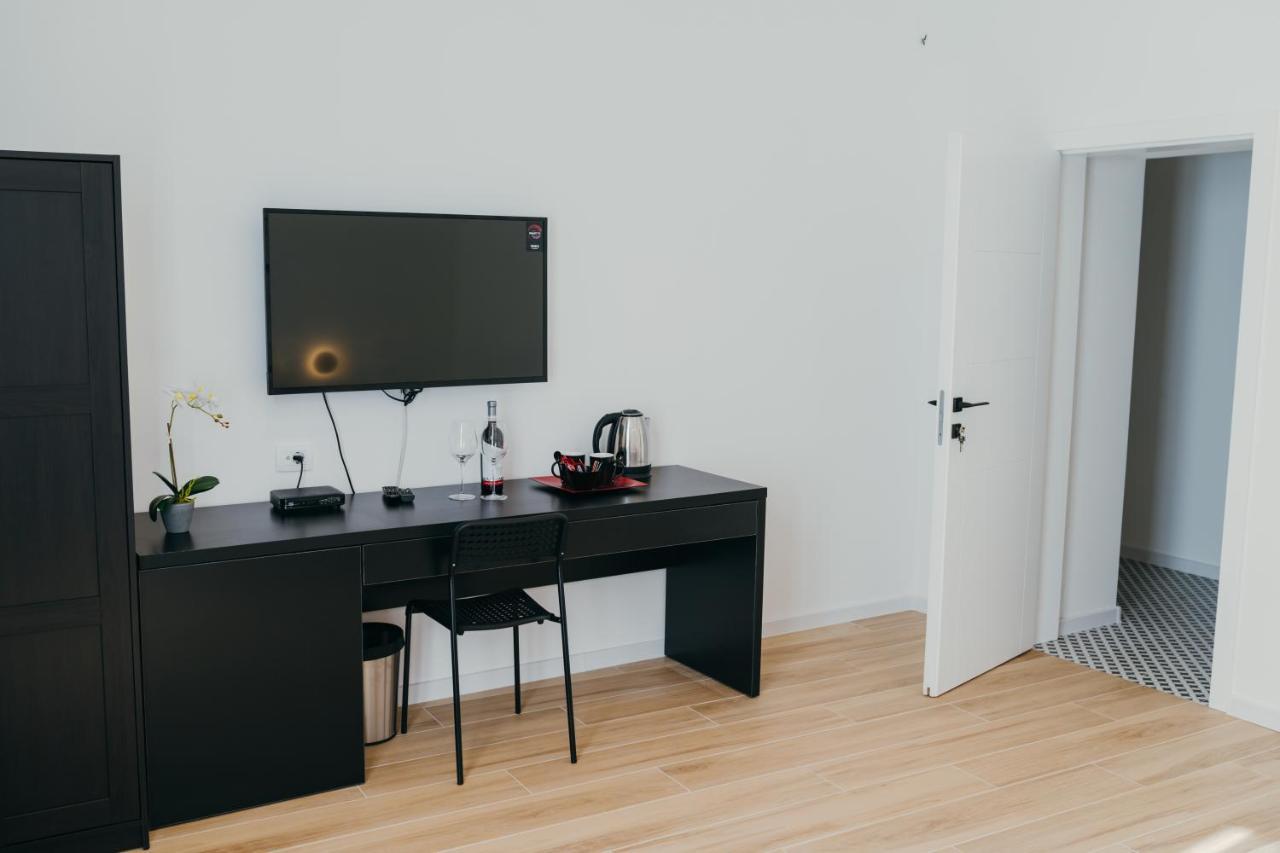 Poppy Downtown Suites Sarajevo Luaran gambar