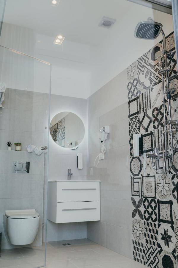 Poppy Downtown Suites Sarajevo Luaran gambar